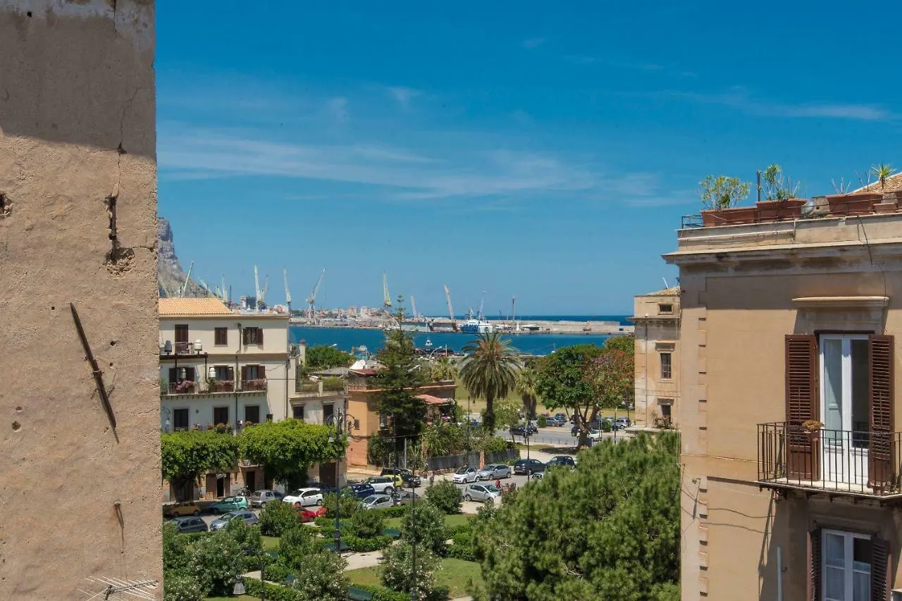 Apartment Terrazza Dei Colori Alla Kalsa By Wonderful Italy Palermo Italy